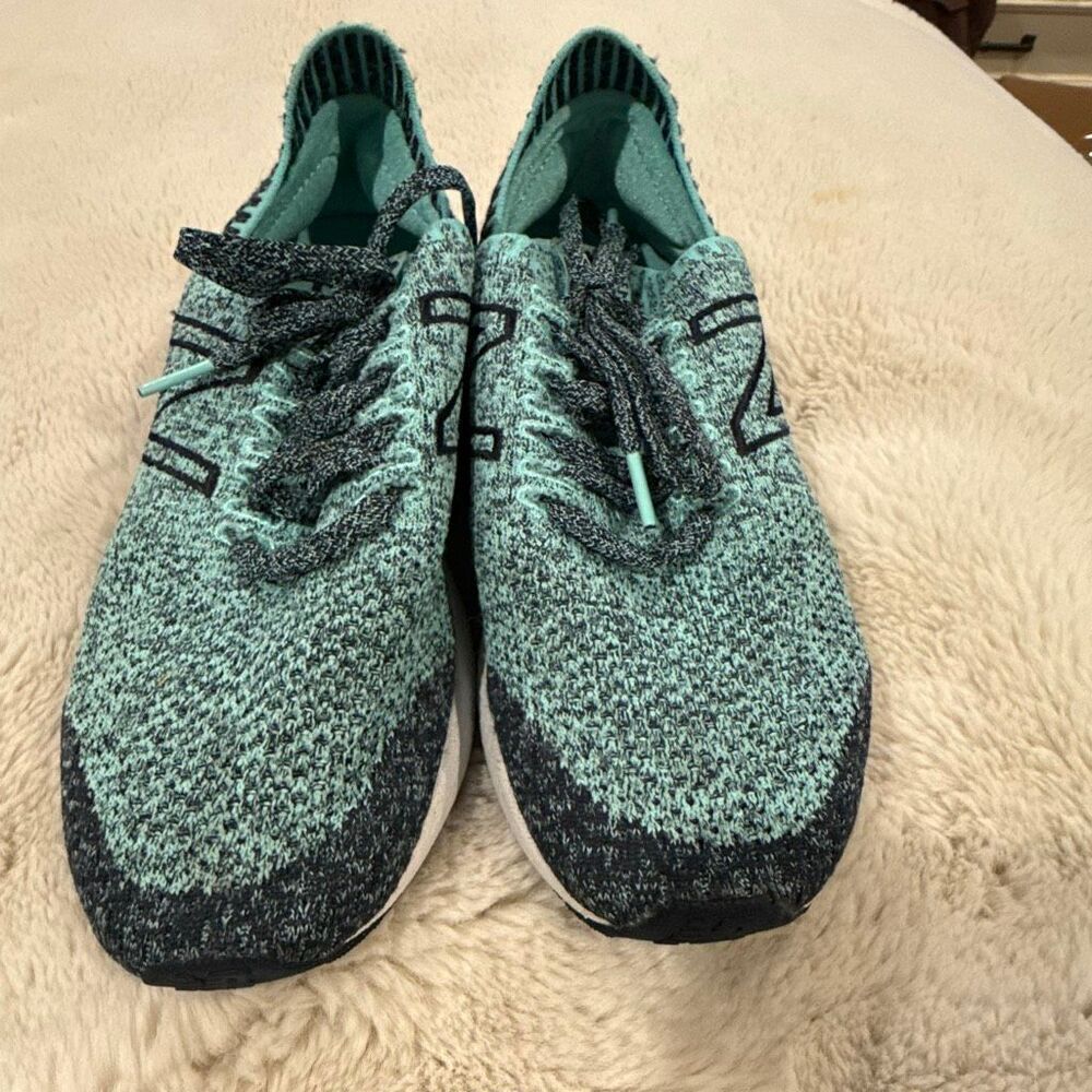 New balance, fresh foam sock sneakers, Tiffany blue size 7, one wants excellent